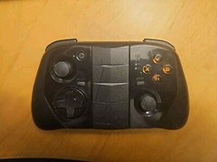 Moga Rebel Controller Android Bluetooth Built In Phone Mount *Tested*