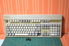 Replacement keys & Feet, for Keyboard Vintage Focus FK-2001 FSQ4VY