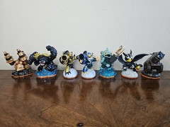 Skylanders Character Figure Lot Eruptor Gill Grunt Stealth Elf Spyro 2013