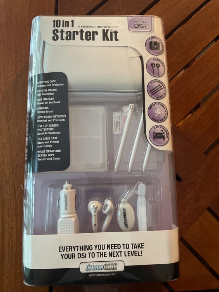 10 in 1 Starter Kit for Nintendo DSi dreamGEAR WHITE