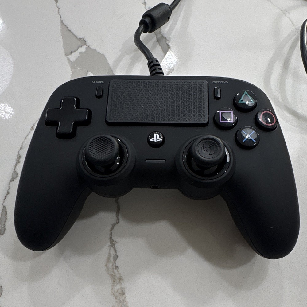 Nacon PS4 Compact Controller Wired USB Touchpad Black BB4469