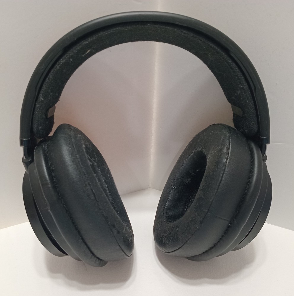 Philips Headset for Gaming, Wired, NO Wire Included, Working, Over Ear Pads