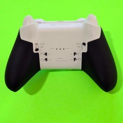 Xbox Elite Series 2 Controller in White with Gulikit 720 TMR Installed