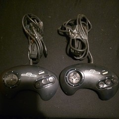 2 Sega Genesis Original 3 Button Controllers Model 1650
