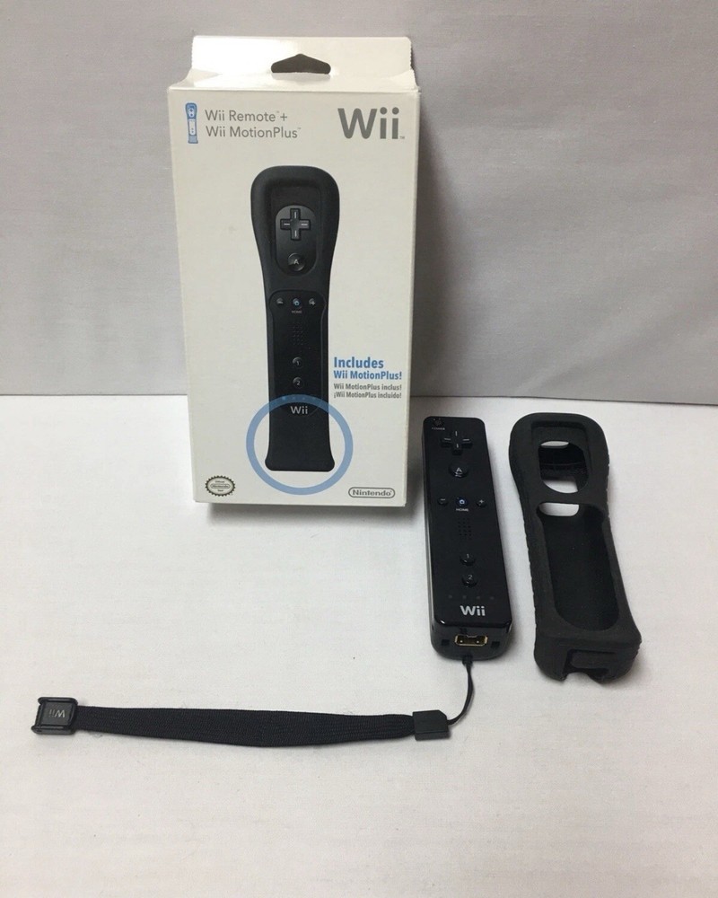 Wii Remote Motion Plus Controller Bundle – Black – Original OEM Nintendo EUC!