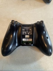 Microsoft Xbox Controller – Black (Model 1403) FOR PARTS NOT WORKING