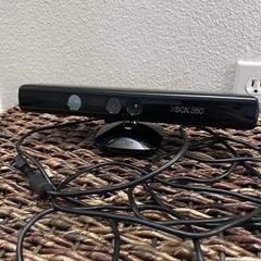 Microsoft Kinect Motion Sensor Camera for Xbox 360 Wired Black Built-In Mic