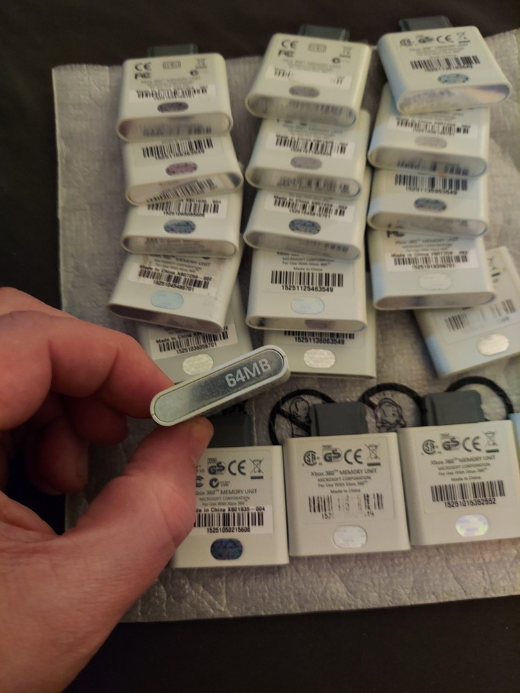 Bulk Lot Qty 20 Tested Original Microsoft Xbox 360 Memory Unit Card 64MB C807259