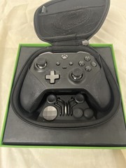 Xbox Elite Series 2 Controller with Case and Accessories – Working – Grip Peel