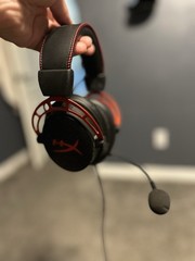 HyperX – Cloud Alpha Wireless Gaming Headset for PC, PS5, and PS4 – Black/Red