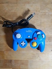 Dual Analog Controller for Nintendo Game Cube & Wii – Mega Blue OPEN BOX