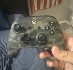 Microsoft Xbox Controller Green/Gray Camo for Xbox One Series X|S, needs cord