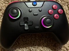 EasySMX X05 Wireless Gaming Controller With Customizable RGB Lighting