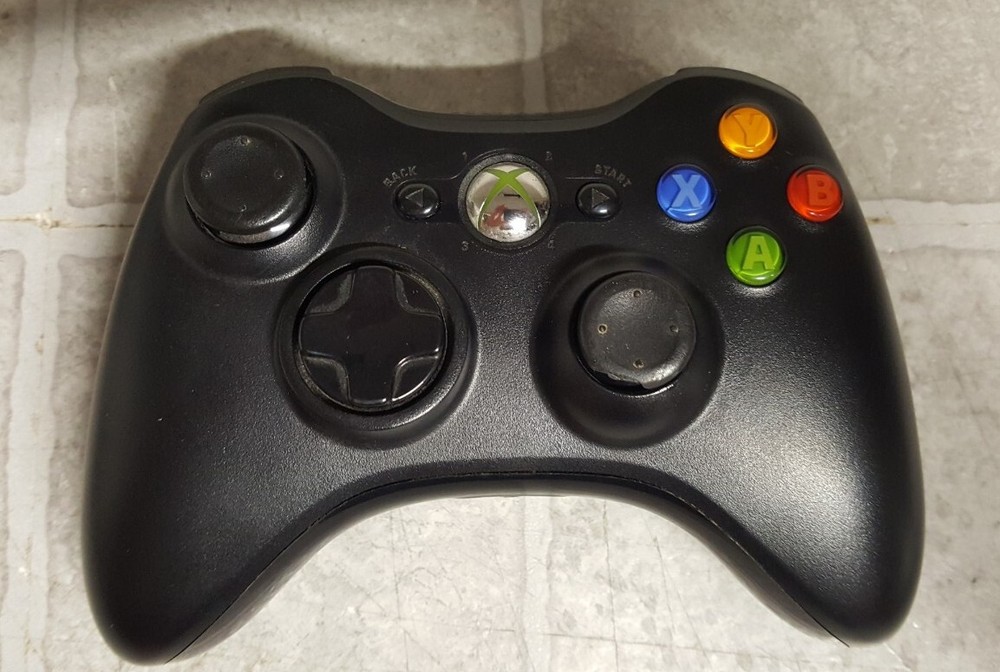 Xbox 360 Wireless Controller (Model 1403) NO BATTERIES *SEE PICTURES*