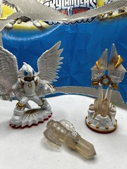 Skylanders Trap Team Light Element Expansion Pack read – sword broken