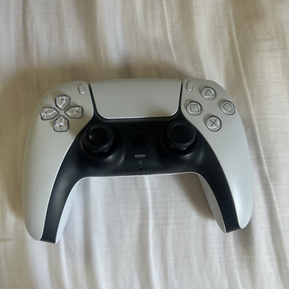 PS5 DualSense Controller (Upgraded) No Drift Ginfull TMR Control Sticks (Red)