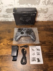 New in Box! Multi-Platform Gaming Controller LJC-219B – Black White Floral Print