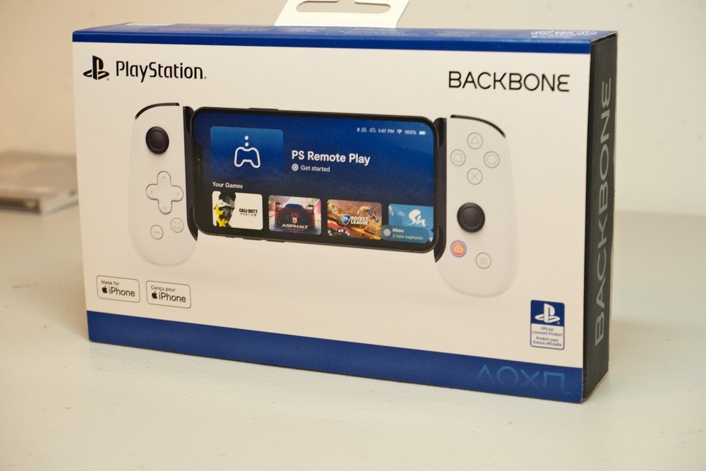 Backbone One PlayStation Edition Mobile Gaming Controller for iPhone NEW