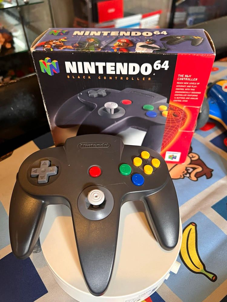 Nintendo N64 Black Wired Controller Analog Stick NUS-005 with Original Box