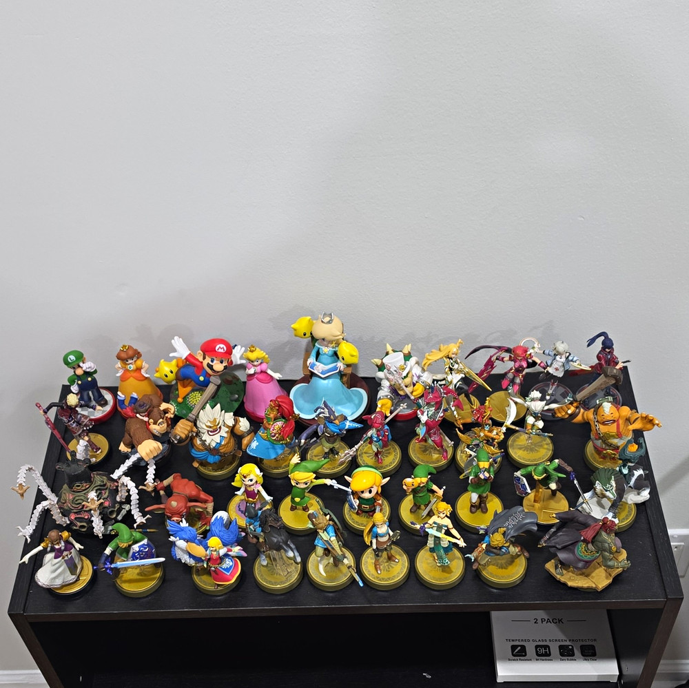 Nintendo 38-Amiibo Lot