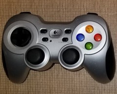 Logitech Cordless Rumblepad 2 PC Computer Game Controller w/Vibration 2.4 GHz.