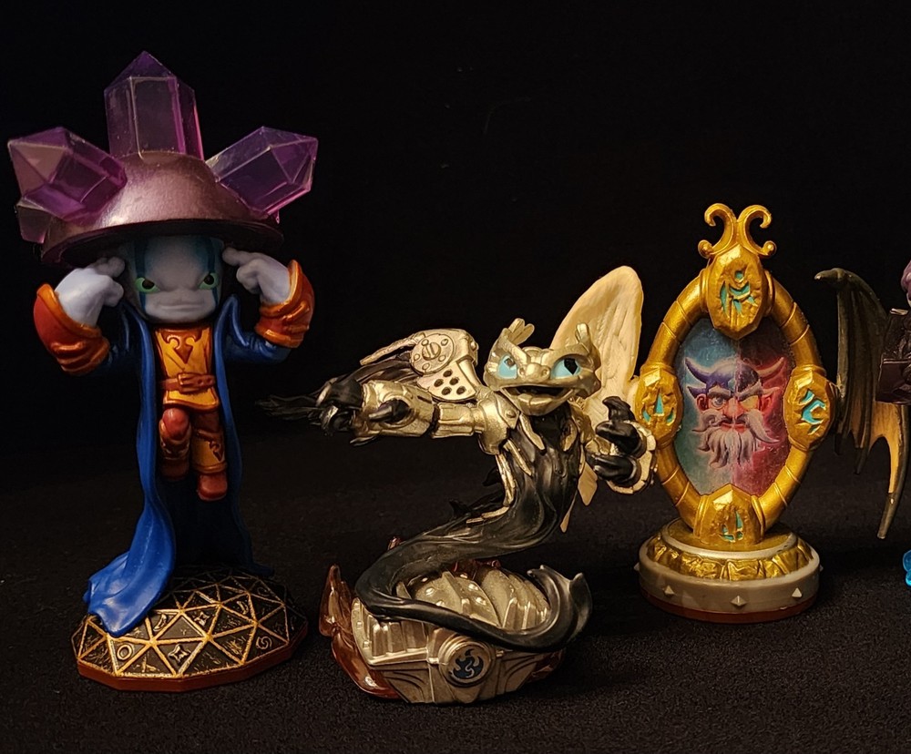 Lot of 3 Skylander figures: Blastermind, Mirror of Mystery, Dark Spitfire