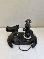 Thrustmaster T-Flight Hotas One Xbox One PC Flight Stick 2018
