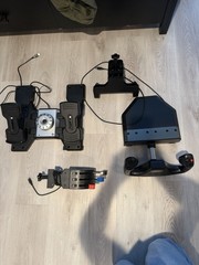 Logitech G Pro Flight Yoke System + Pro Flight Rudder Pedal System